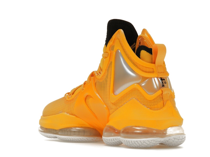 Nike LeBron 19 Hard Hat
