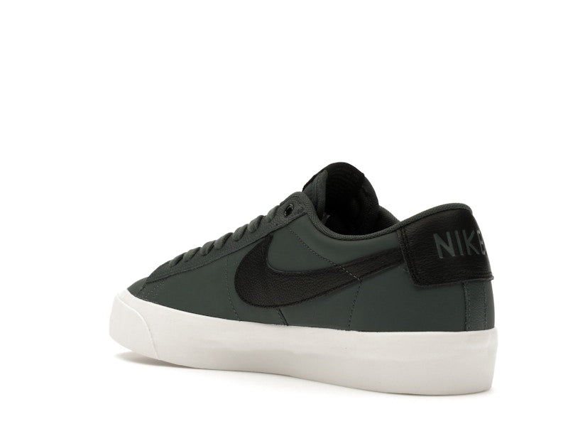 Nike SB Zoom Blazer Low Pro GT Vintage Green
