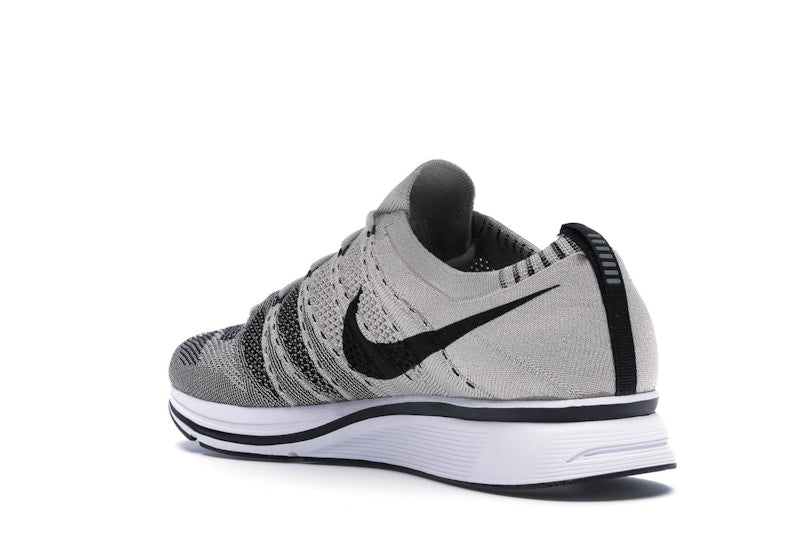 Nike Flyknit Trainer Pale Grey