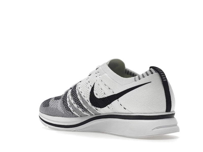 Nike Flyknit Trainer White Black