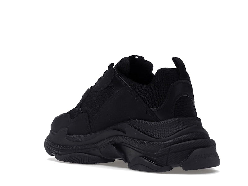 Balenciaga Triple S Black (2021)