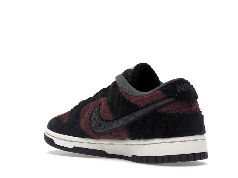 Nike Dunk Low SE Fleece Pack Burgundy Crush (Women's)