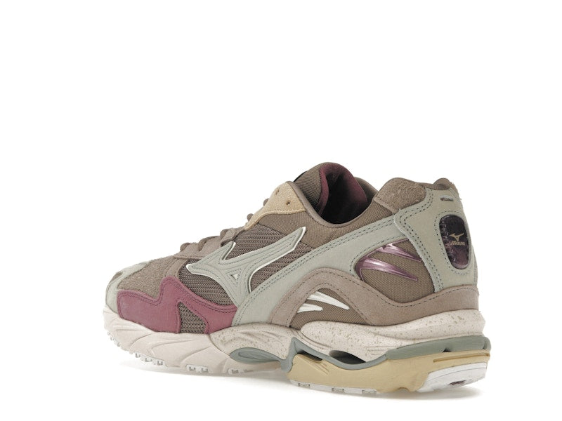 Mizuno Wave Rider 10 Footpatrol Rust