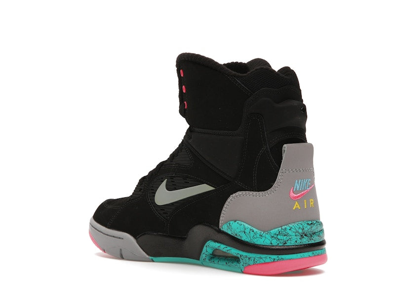 Nike Air Command Force Spurs