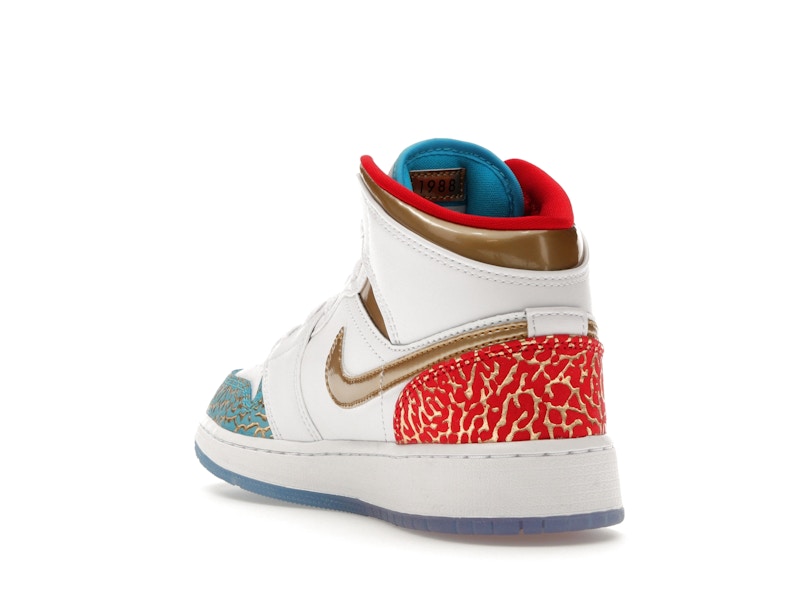 Jordan 1 Mid Sneaker School NC to Chicago (GS)