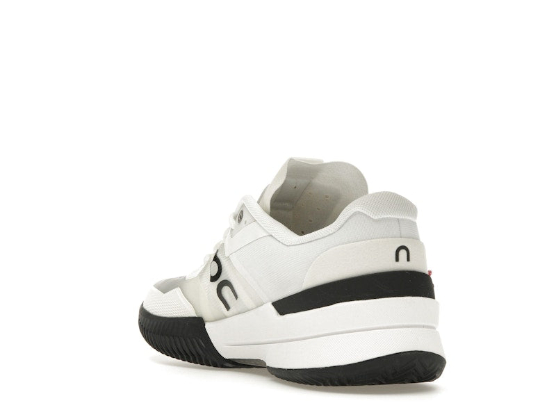 On The Roger Pro 2 Clay White Black (Women's)