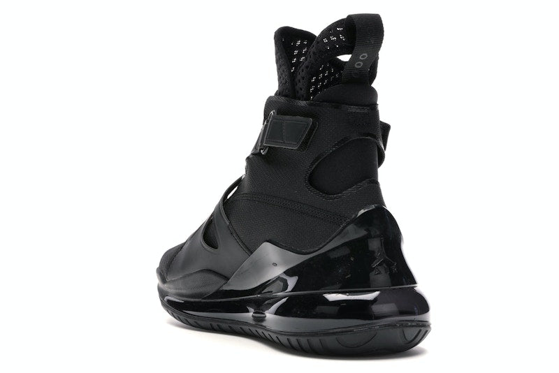 Jordan Air Latitude 720 Triple Black (Women's)
