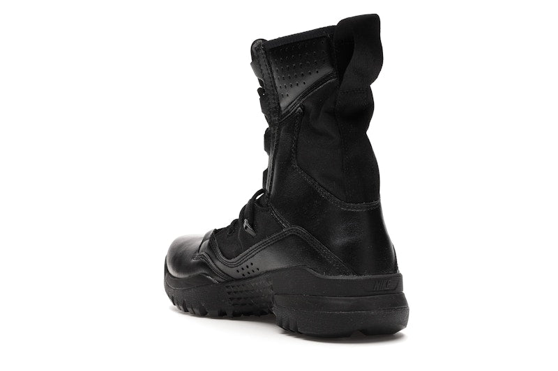 Nike Special Field Boot 8 Inch Black