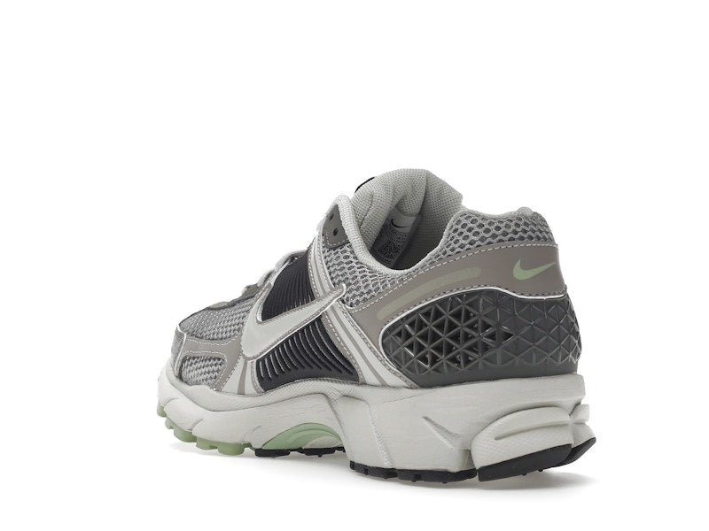 Nike Zoom Vomero 5 Cobblestone Flat Pewter (Women's)