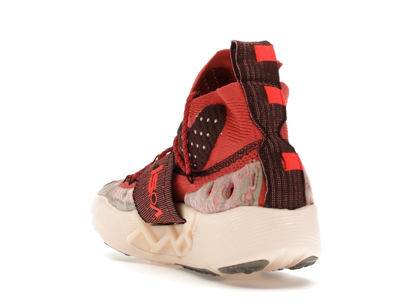 Nike ISPA Sense Flyknit Adobe