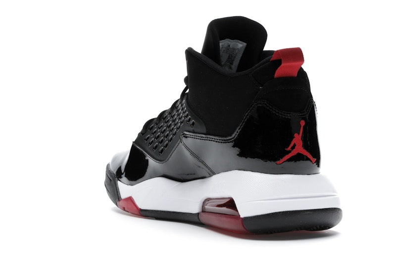 Jordan Maxin 200 Black Gym Red