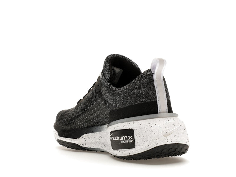 Nike ZoomX Invincible Run 3 Oreo