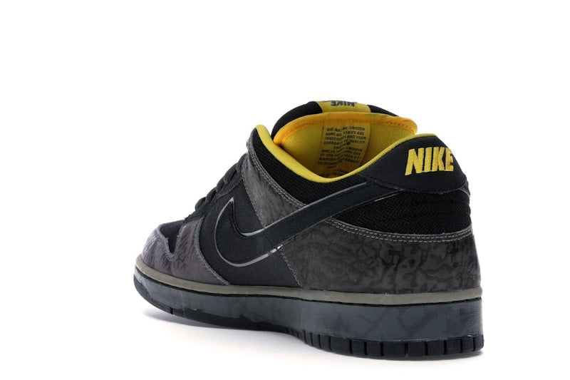 Nike SB Dunk Low Yellow Curb