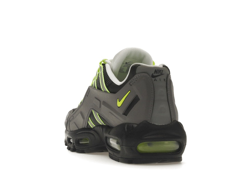 Nike NDSTRKT Air Max 95 Neon