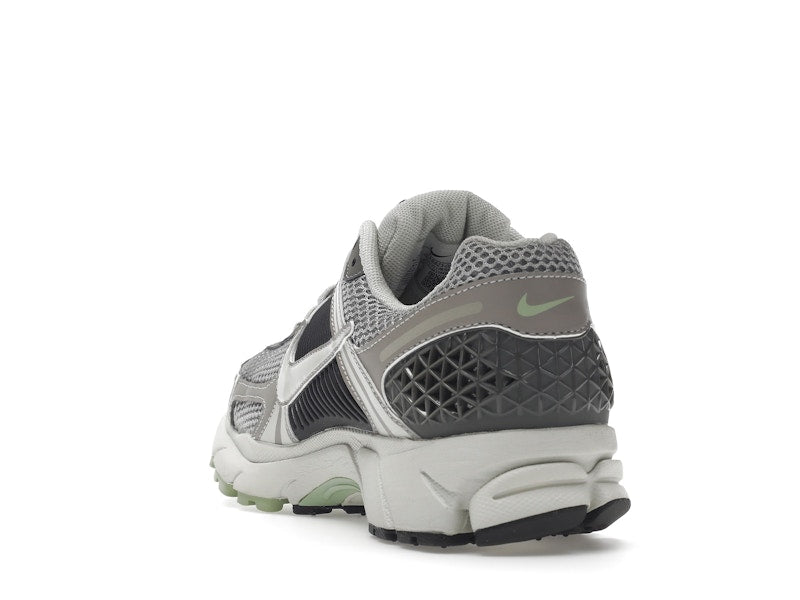 Nike Zoom Vomero 5 Cobblestone Flat Pewter (Women's)