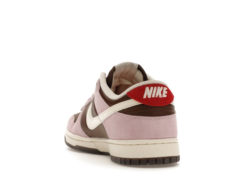 Nike Dunk Low Neapolitan (Women's)