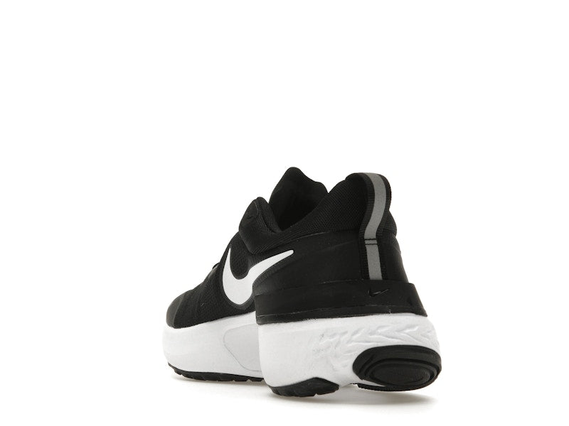 Nike React Miler Black White
