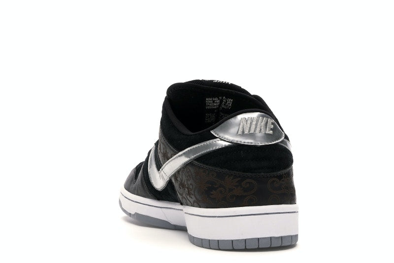 Nike SB Dunk Low Takashi 2