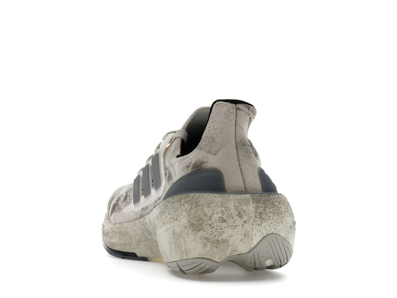 adidas Ultra Boost Light Worn-Out