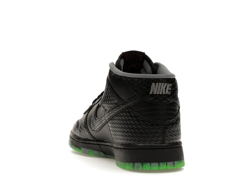 Nike Dunk Mid Premium Halloween Headless Horseman