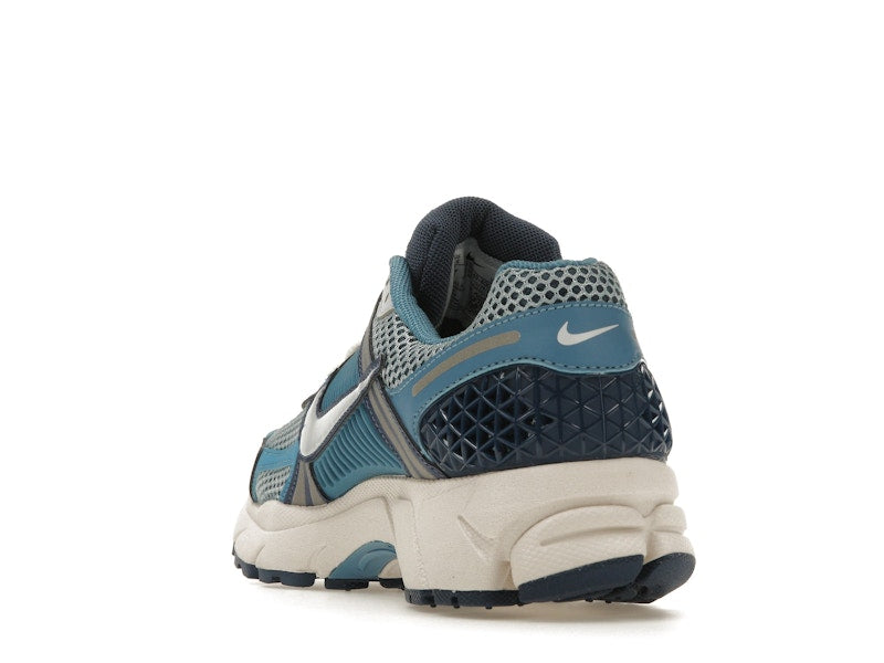 Nike Zoom Vomero 5 Mystic Navy Worn Blue