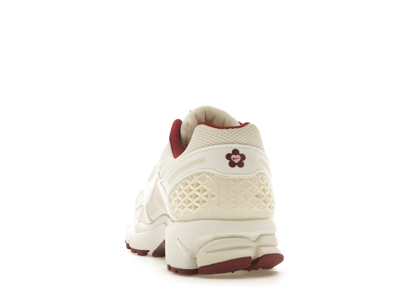 Nike Zoom Vomero 5 Valentine's Day (Women's)