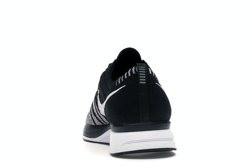 Nike Flyknit Trainer Oreo