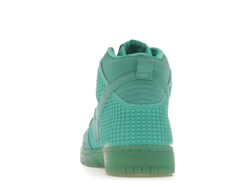 Nike Dunk CMFT Premium Light Retro