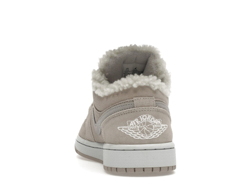 Jordan 1 Low SE Sherpa Fleece (Women's)