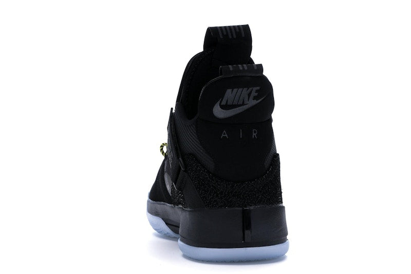 Jordan XXXIII Blackout