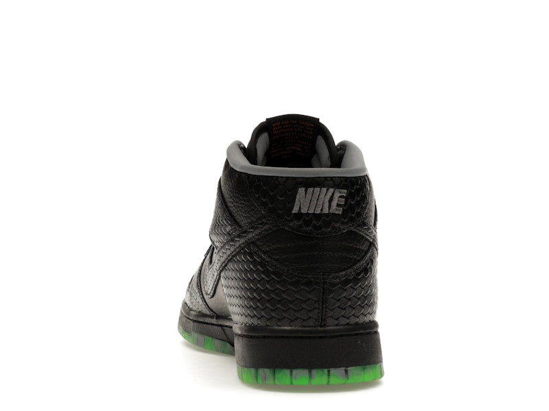 Nike Dunk Mid Premium Halloween Headless Horseman