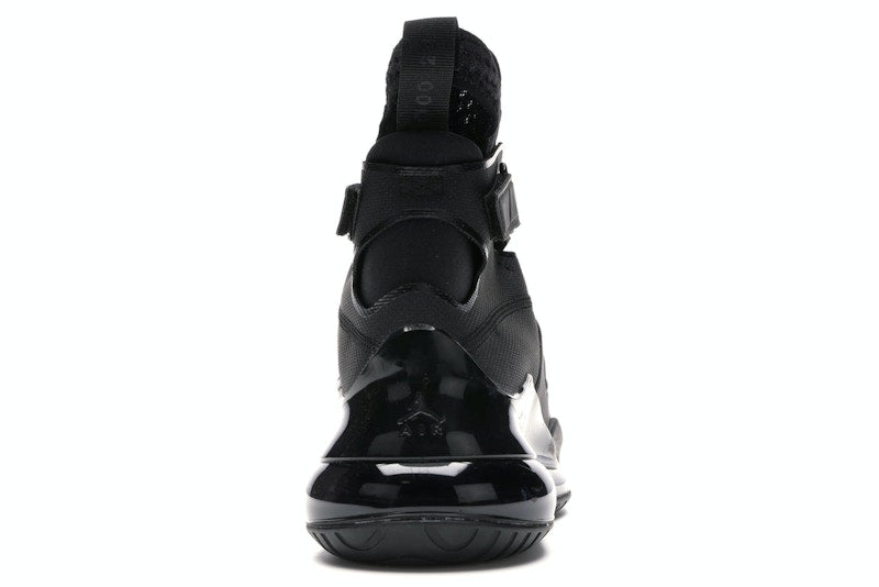 Jordan Air Latitude 720 Triple Black (Women's)