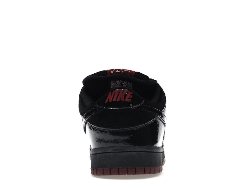 Nike SB Dunk Low Mafia