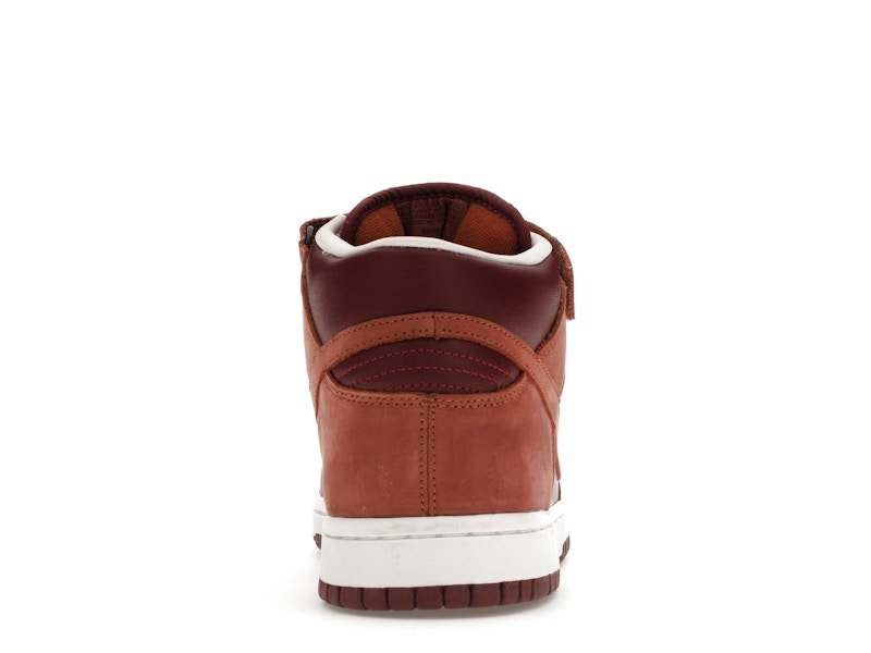 Nike SB Dunk Mid Team Red Pony