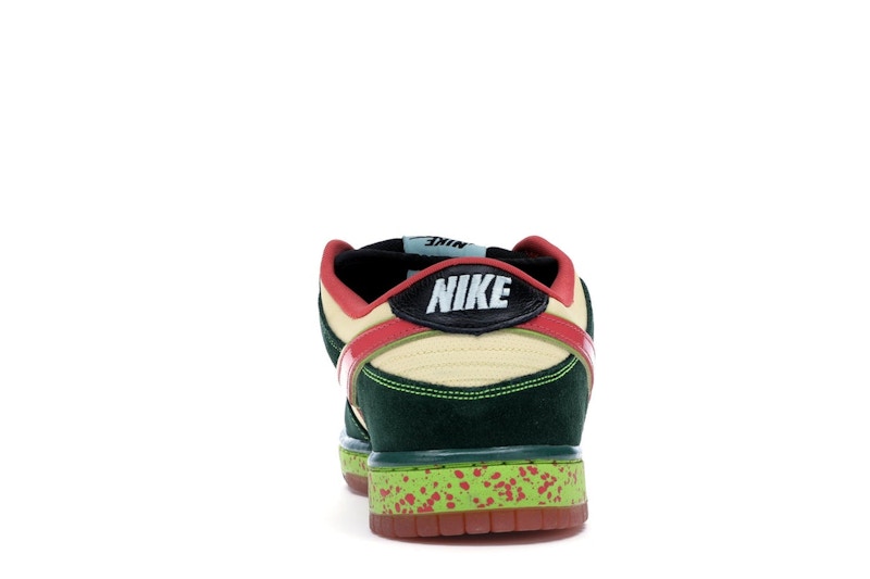 Nike SB Dunk Low Mosquito