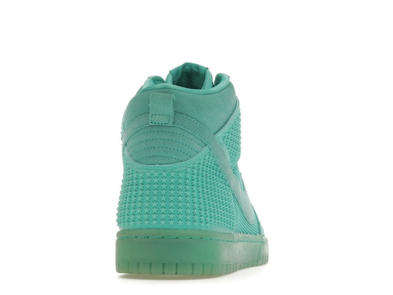Nike Dunk CMFT Premium Light Retro