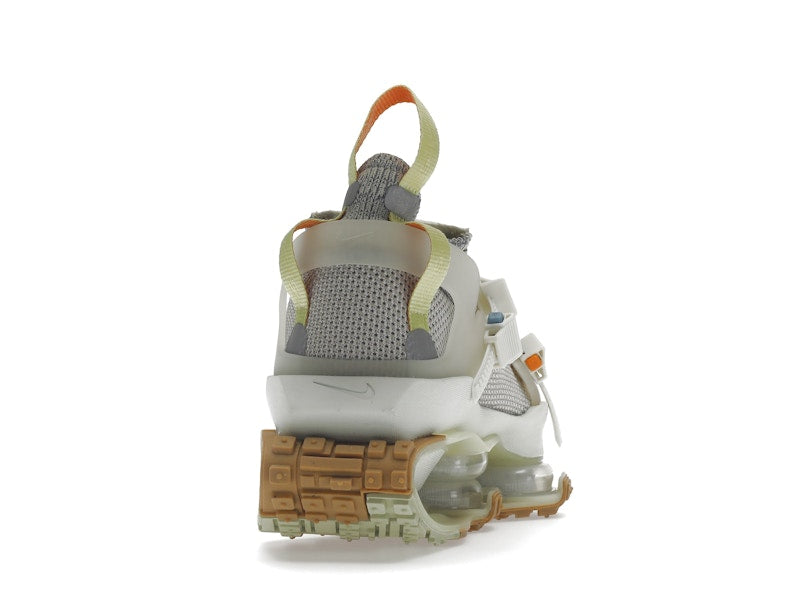 Nike ISPA Road Warrior Sail