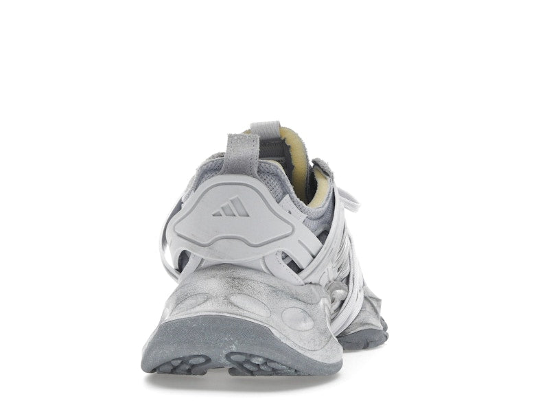 adidas XLG Runner Deluxe Gray