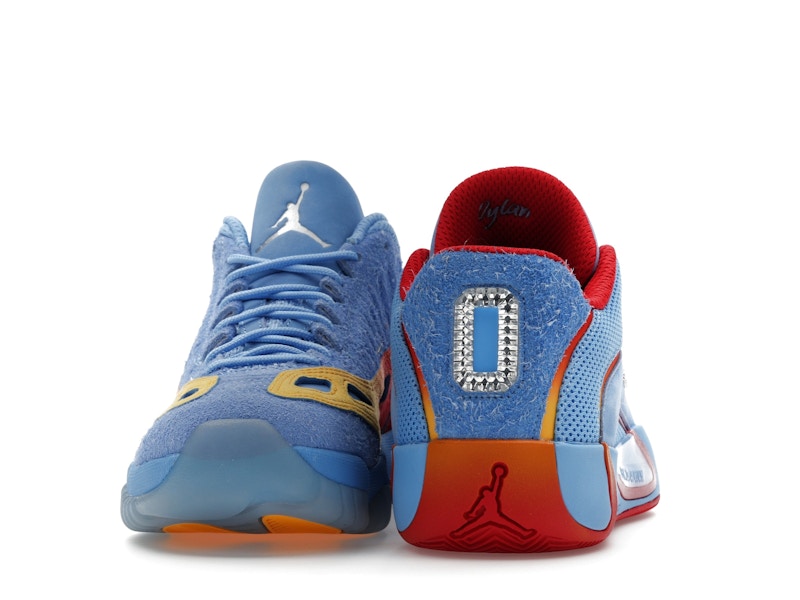 Jordan Tatum 4 & Jordan 11 Retro Low IE Jayson Tatum World Tour Pack