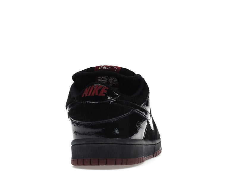 Nike SB Dunk Low Mafia