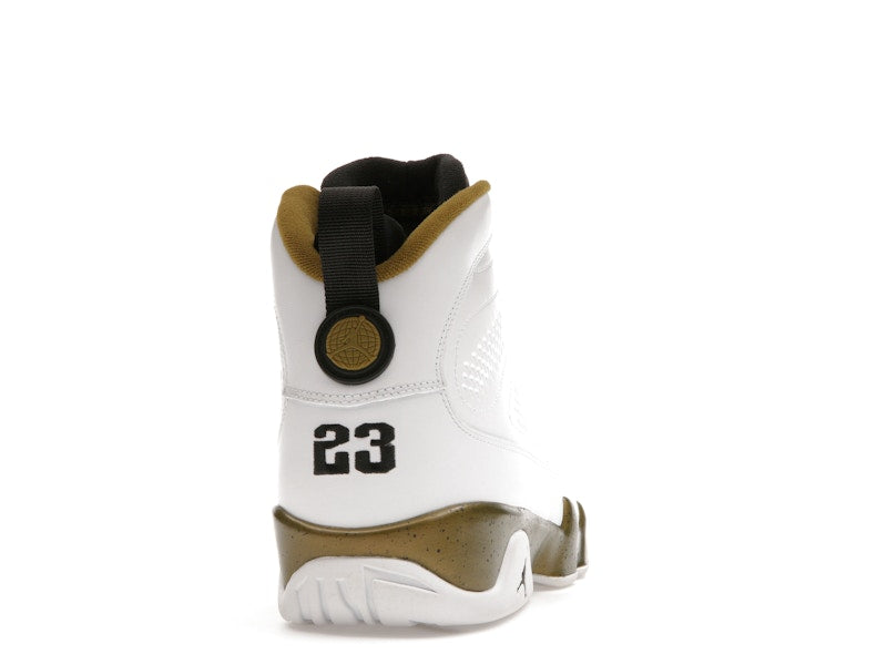 Jordan 9 Retro Statue