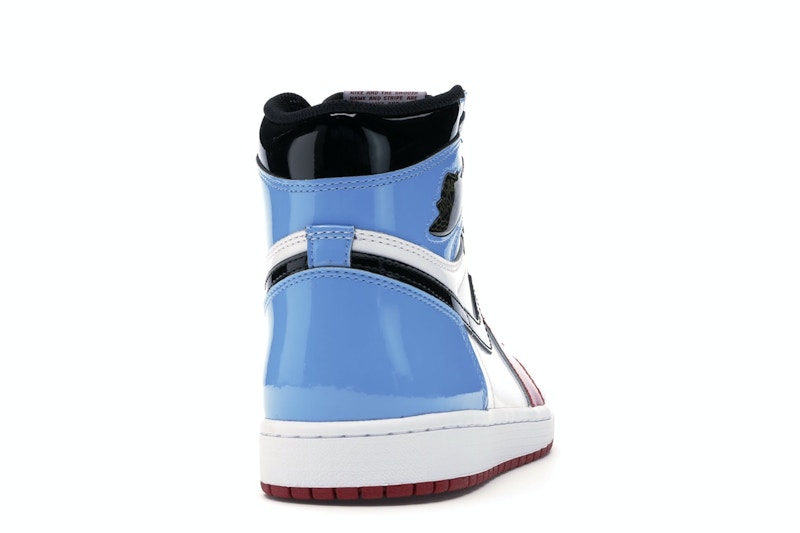 Jordan 1 Retro High Fearless UNC Chicago