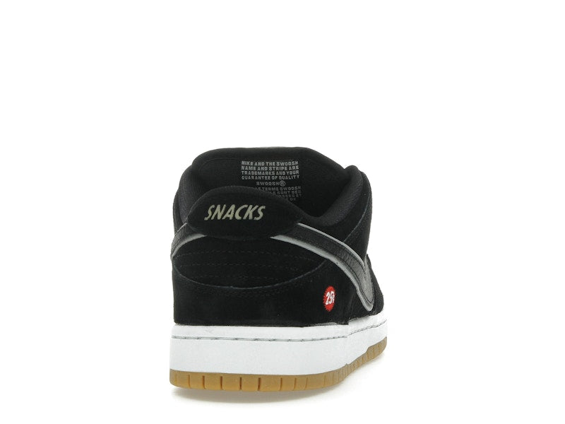 Nike SB Dunk Low Quartersnacks