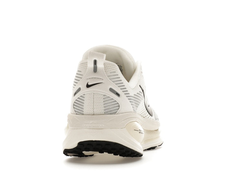 Nike Vomero 18 Summit White Coconut Milk (Women's)