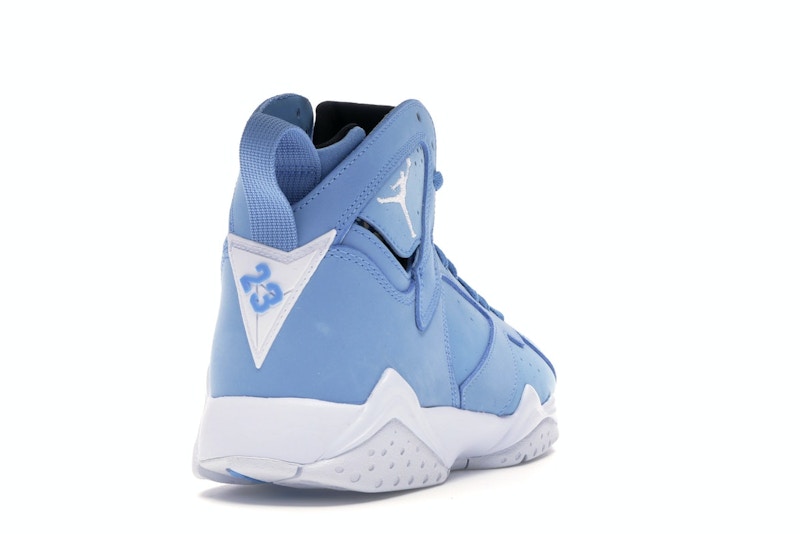 Jordan 7 Retro Pantone