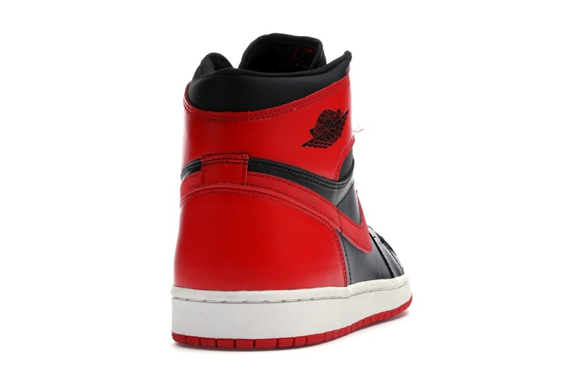 Jordan 1 Retro Bred (2001)