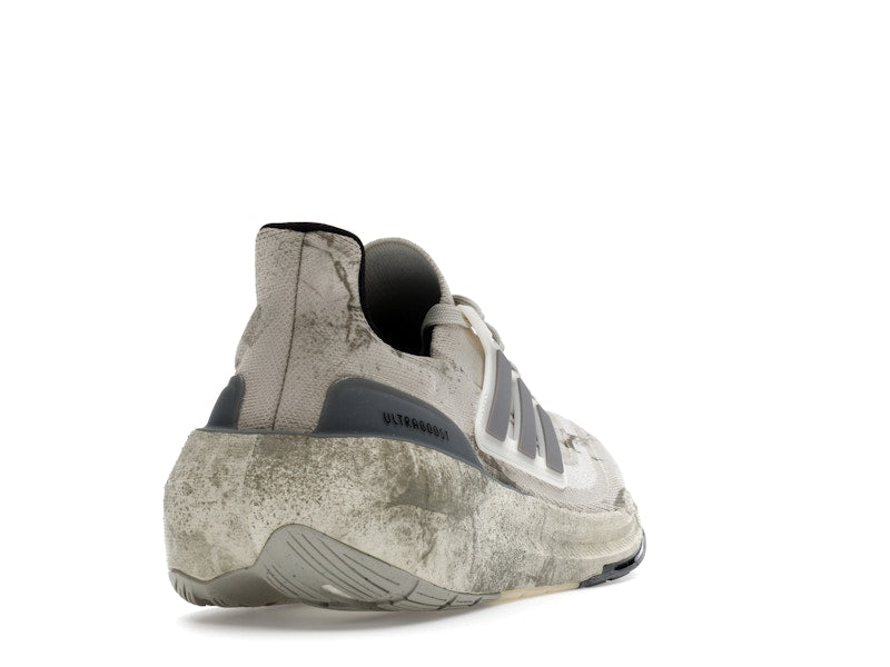 adidas Ultra Boost Light Worn-Out