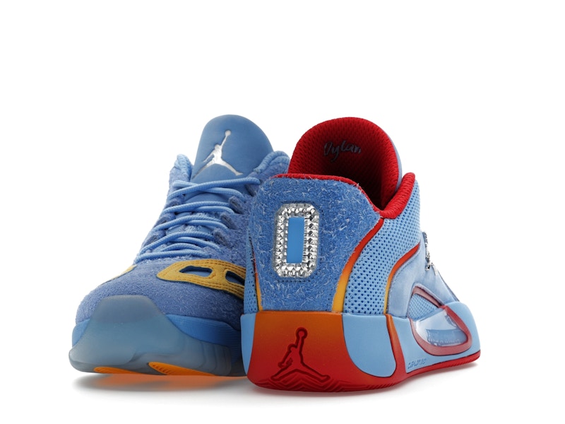 Jordan Tatum 4 & Jordan 11 Retro Low IE Jayson Tatum World Tour Pack