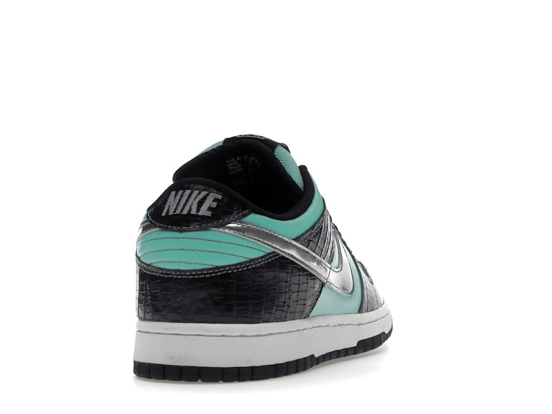Nike SB Dunk Low Diamond Supply Co.