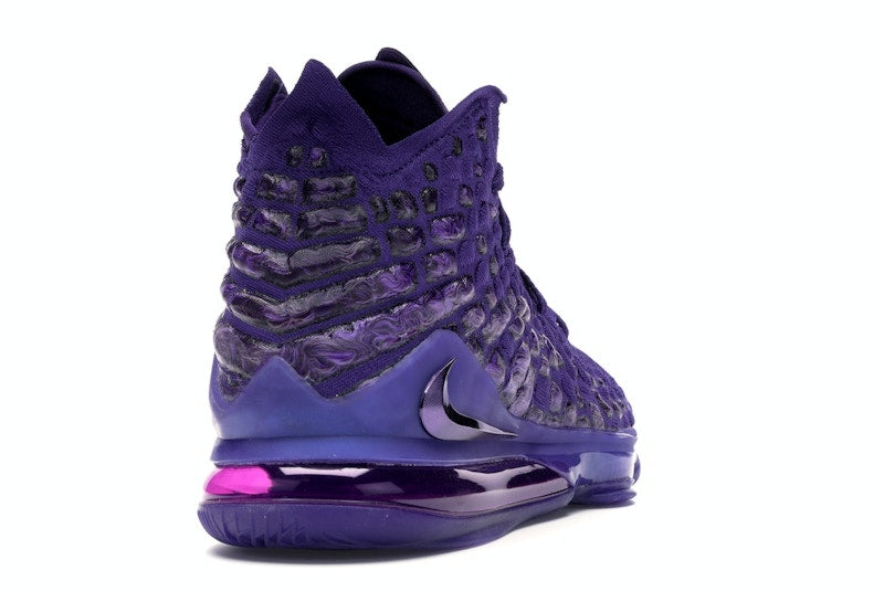 Nike LeBron 17 2K